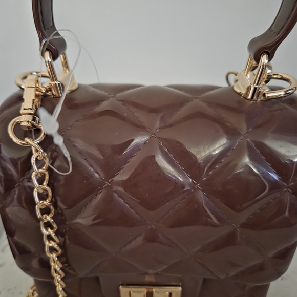 Diamond Quilted Elodie Crossbody Bag Gold Accent Hardware Detachable Gold Strap - Picture 11 of 11